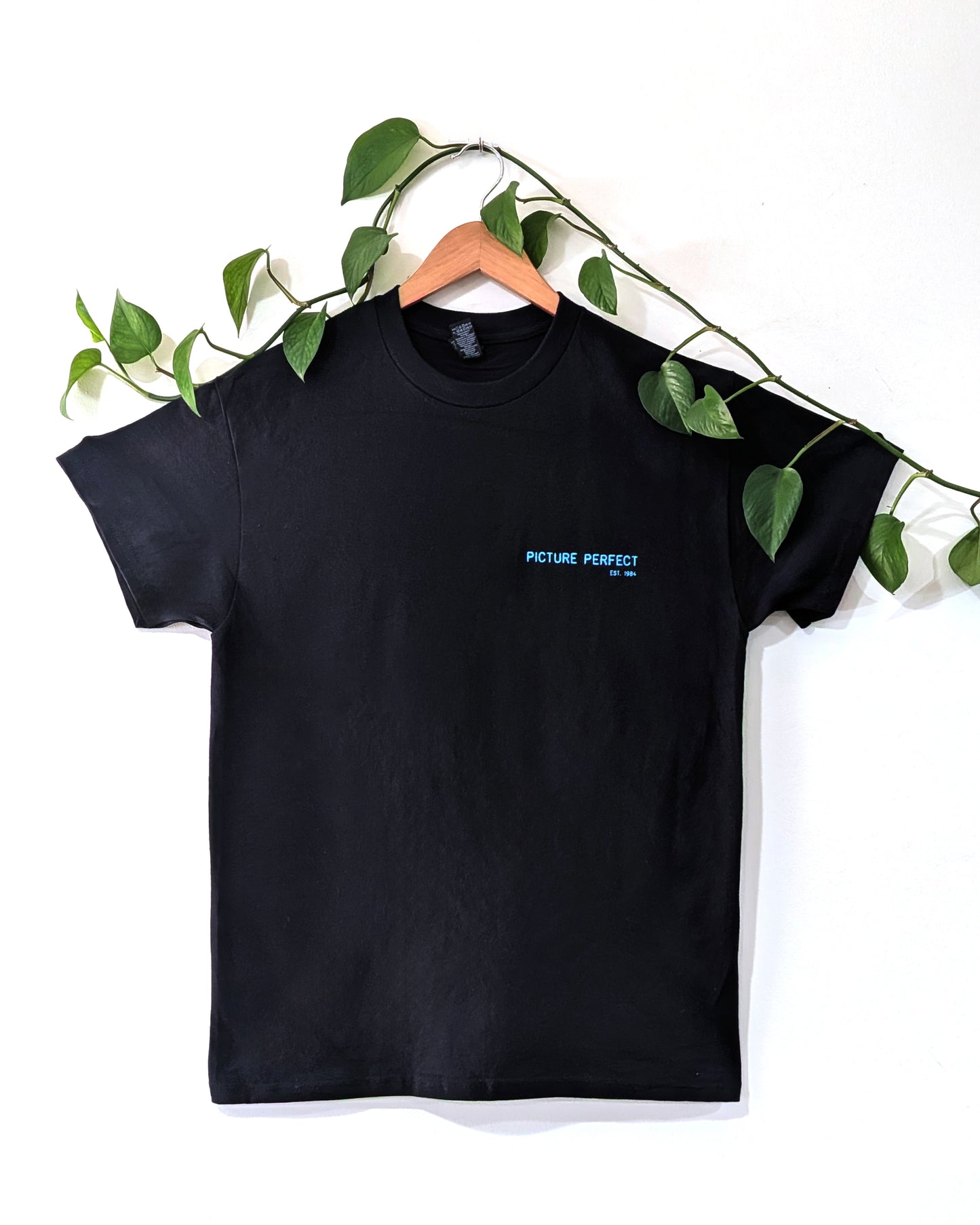 Short Sleeve Postcard Tee Black