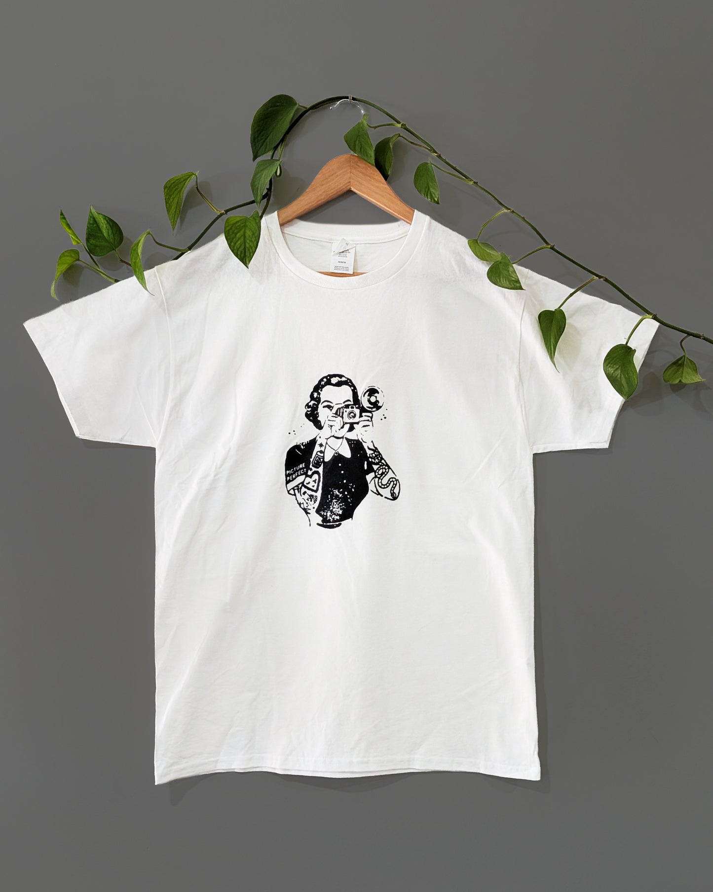 Short Sleeve Vintage Girl Tee